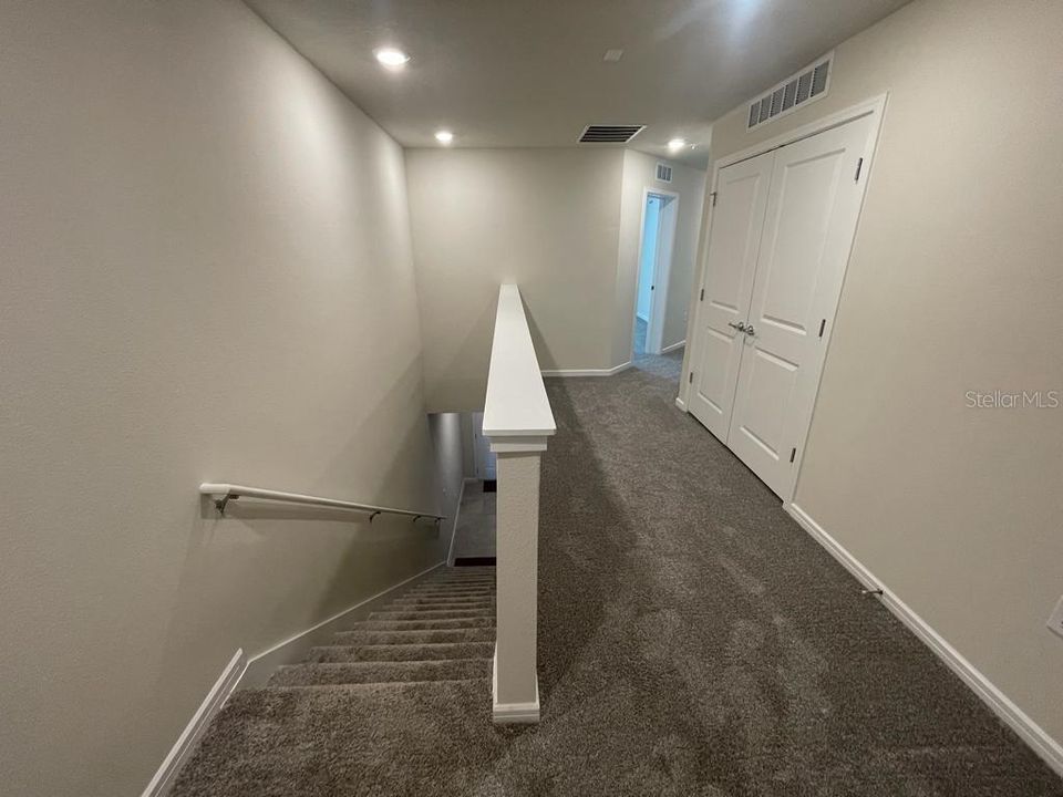 出租: $2,600 (3 贝兹, 2 浴室, 1907 平方英尺)