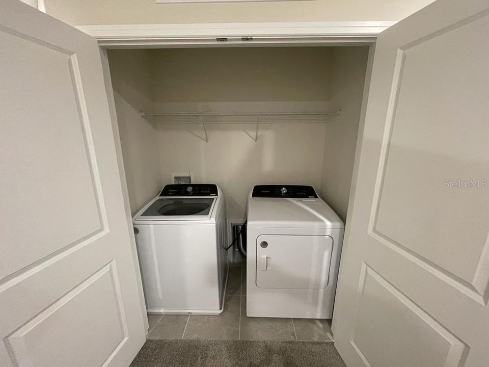 出租: $2,600 (3 贝兹, 2 浴室, 1907 平方英尺)