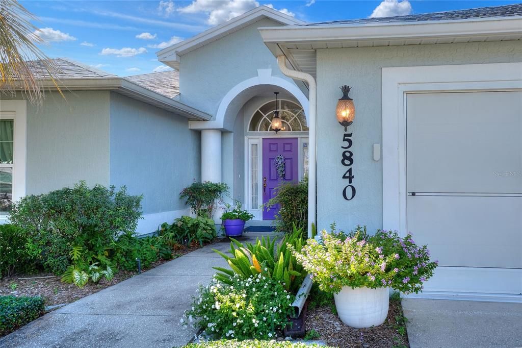 Activo con contrato: $274,000 (2 camas, 2 baños, 1572 Pies cuadrados)