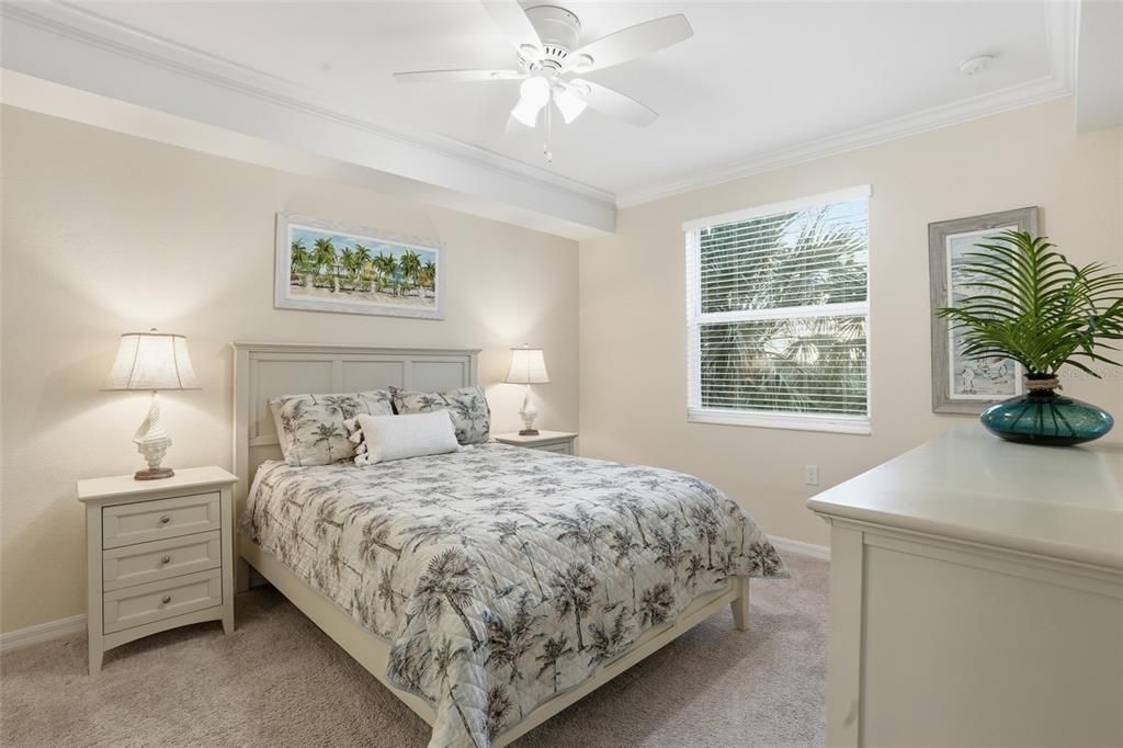 Под контрактом: $225,000 (2 спален, 2 ванн, 1194 Квадратных фут)