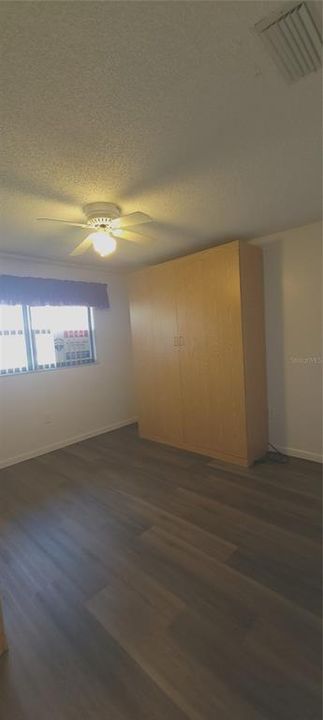 На продажу: $258,900 (2 спален, 2 ванн, 1346 Квадратных фут)