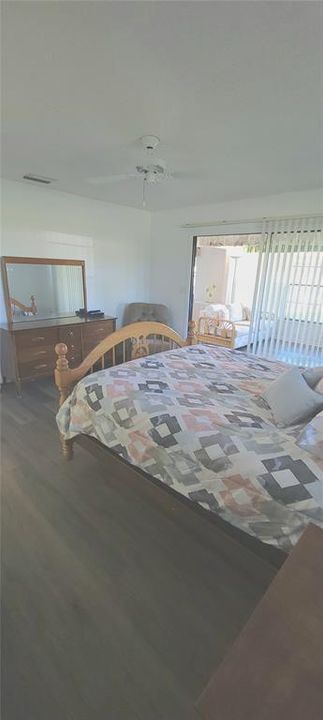 На продажу: $258,900 (2 спален, 2 ванн, 1346 Квадратных фут)