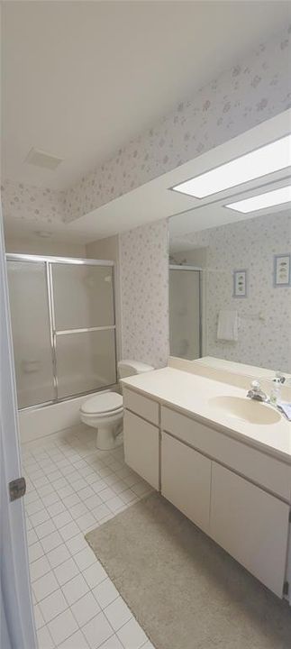 На продажу: $258,900 (2 спален, 2 ванн, 1346 Квадратных фут)