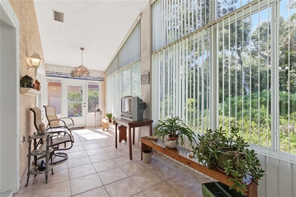 For Sale: $405,000 (3 beds, 2 baths, 1792 Square Feet)