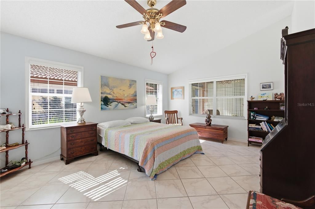 For Sale: $405,000 (3 beds, 2 baths, 1792 Square Feet)