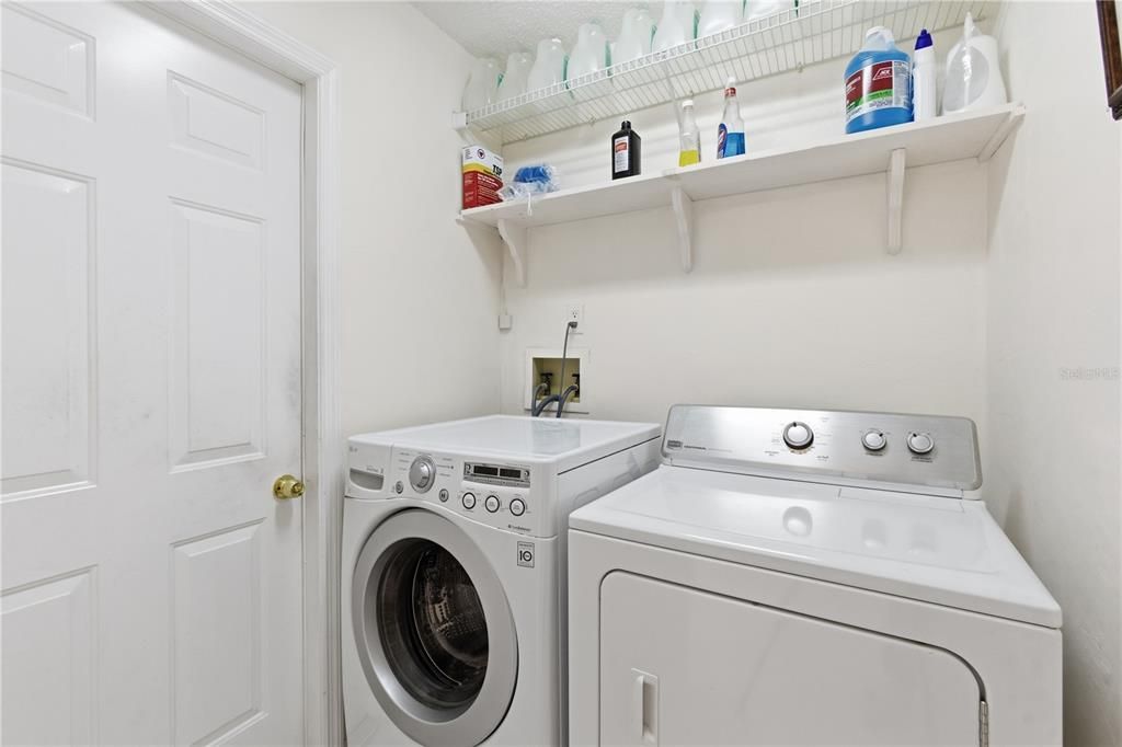 For Sale: $405,000 (3 beds, 2 baths, 1792 Square Feet)