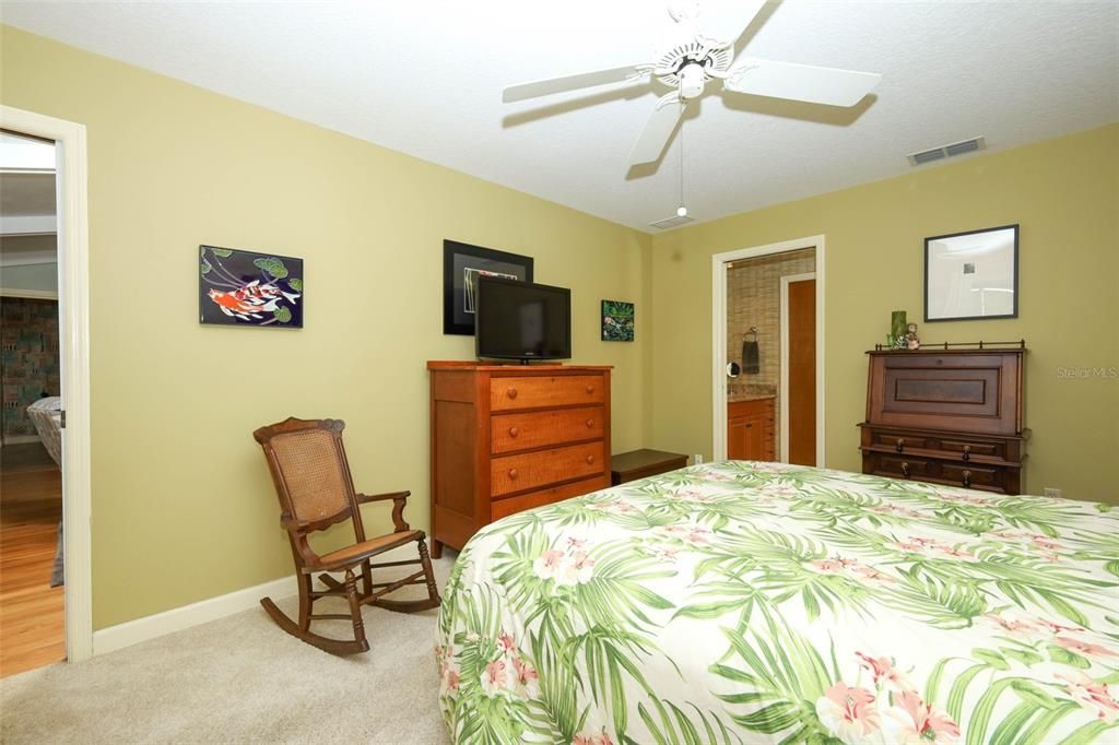 На продажу: $450,000 (3 спален, 2 ванн, 1602 Квадратных фут)