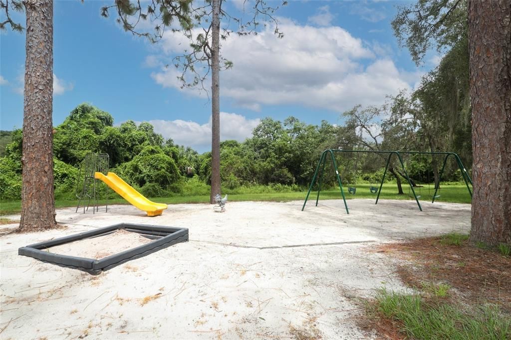 На продажу: $450,000 (3 спален, 2 ванн, 1602 Квадратных фут)