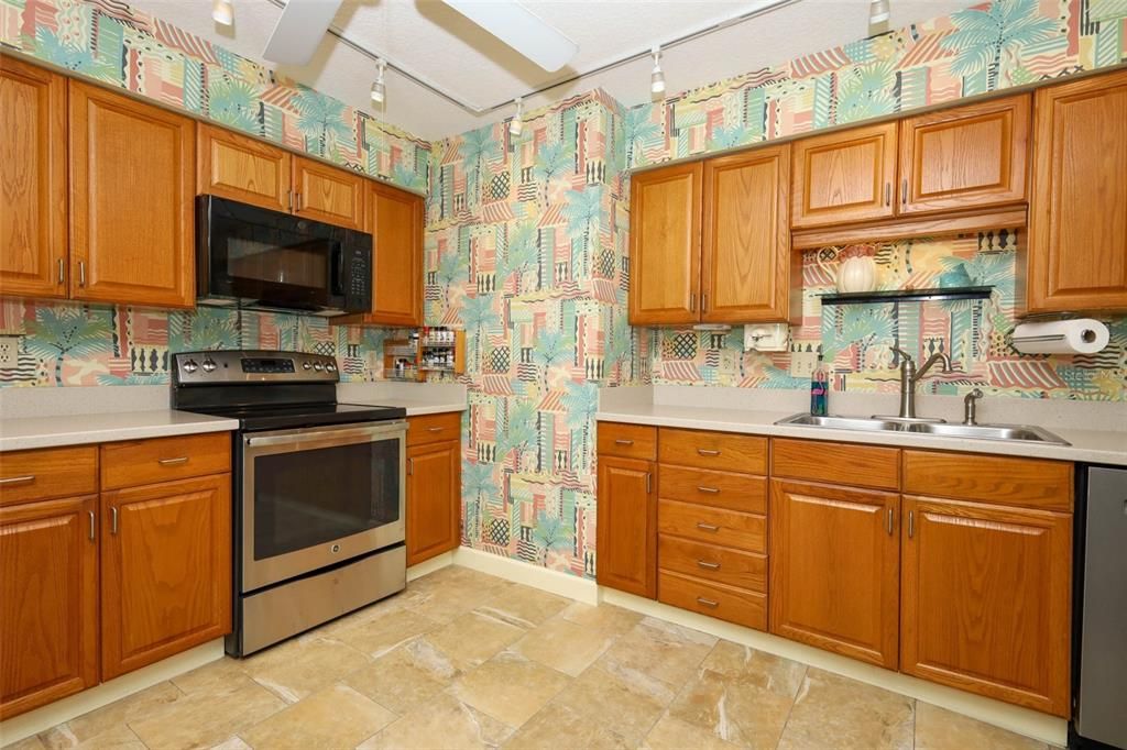 На продажу: $450,000 (3 спален, 2 ванн, 1602 Квадратных фут)