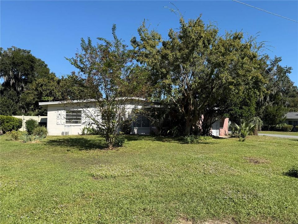 На продажу: $279,900 (3 спален, 2 ванн, 1584 Квадратных фут)