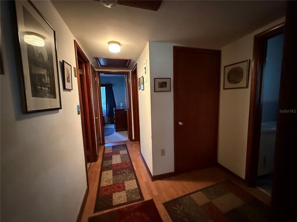 На продажу: $279,900 (3 спален, 2 ванн, 1584 Квадратных фут)