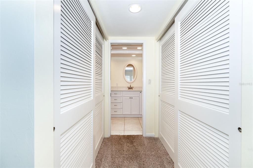 En Venta: $949,000 (3 camas, 3 baños, 1634 Pies cuadrados)