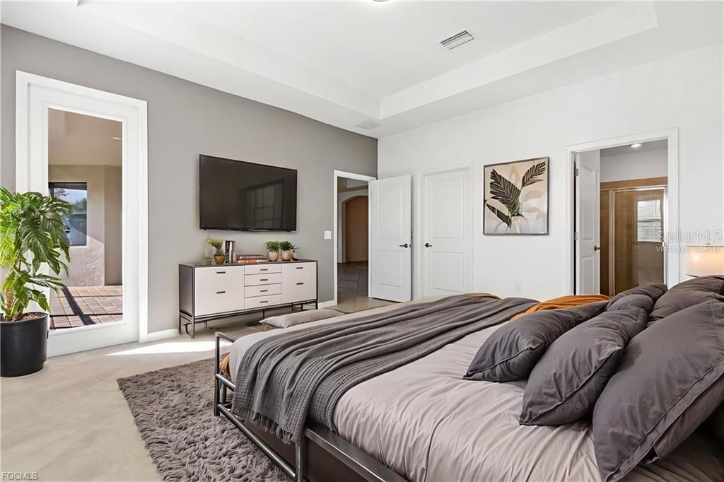 En Venta: $394,900 (4 camas, 2 baños, 2251 Pies cuadrados)