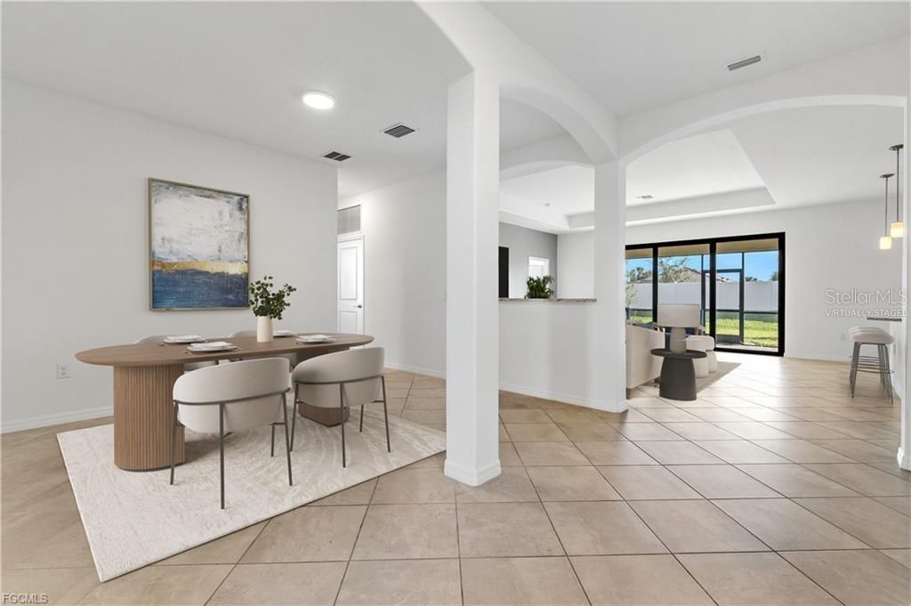 En Venta: $394,900 (4 camas, 2 baños, 2251 Pies cuadrados)