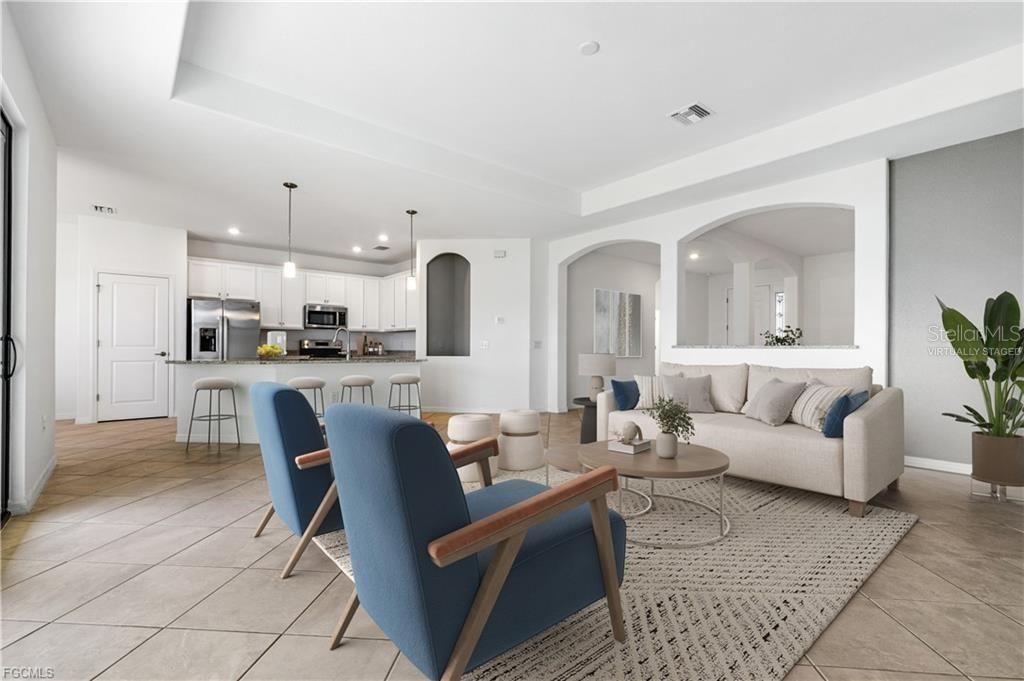 En Venta: $394,900 (4 camas, 2 baños, 2251 Pies cuadrados)