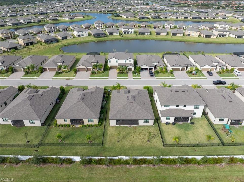 En Venta: $394,900 (4 camas, 2 baños, 2251 Pies cuadrados)