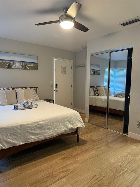 待售: $1,600,000 (0 贝兹, 0 浴室, 294 平方英尺)