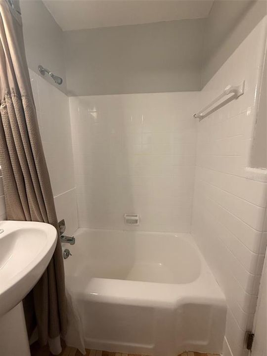 待售: $1,600,000 (0 贝兹, 0 浴室, 294 平方英尺)