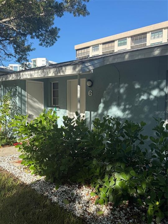 待售: $1,600,000 (0 贝兹, 0 浴室, 294 平方英尺)