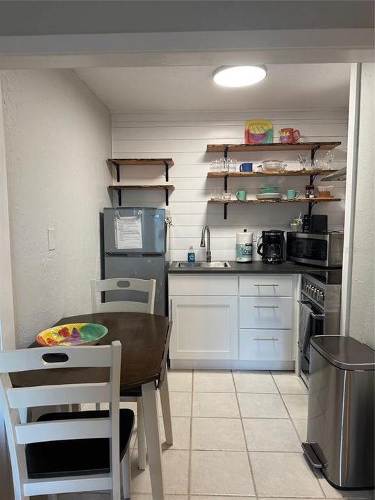 待售: $1,600,000 (0 贝兹, 0 浴室, 294 平方英尺)