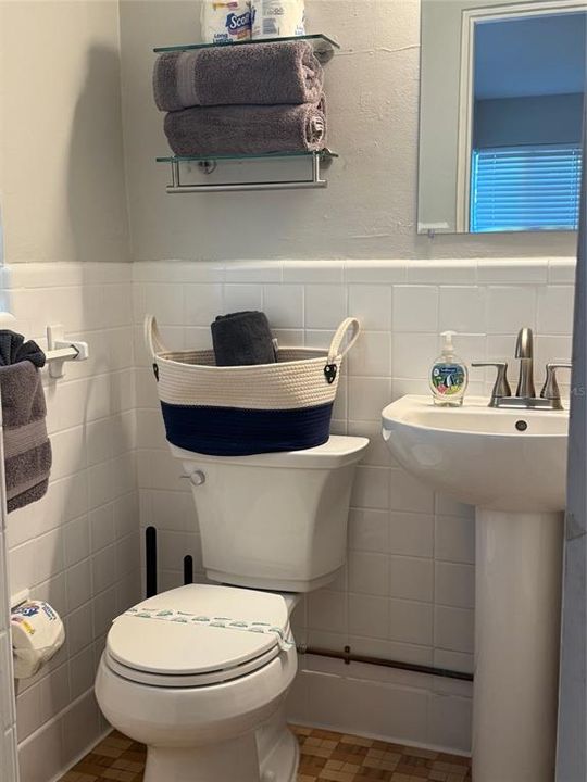 待售: $1,600,000 (0 贝兹, 0 浴室, 294 平方英尺)