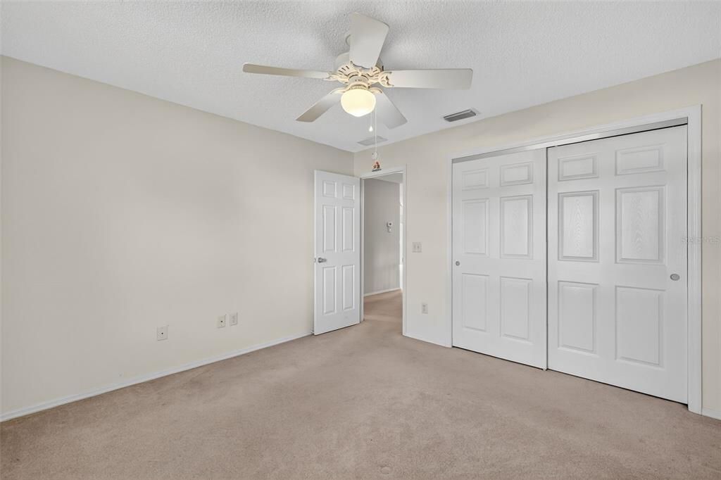 For Sale: $249,900 (2 beds, 2 baths, 1156 Square Feet)