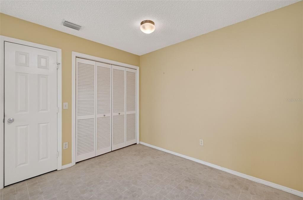 For Sale: $249,900 (2 beds, 2 baths, 1156 Square Feet)