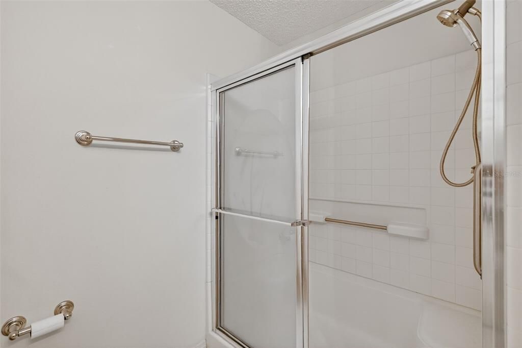 For Sale: $249,900 (2 beds, 2 baths, 1156 Square Feet)