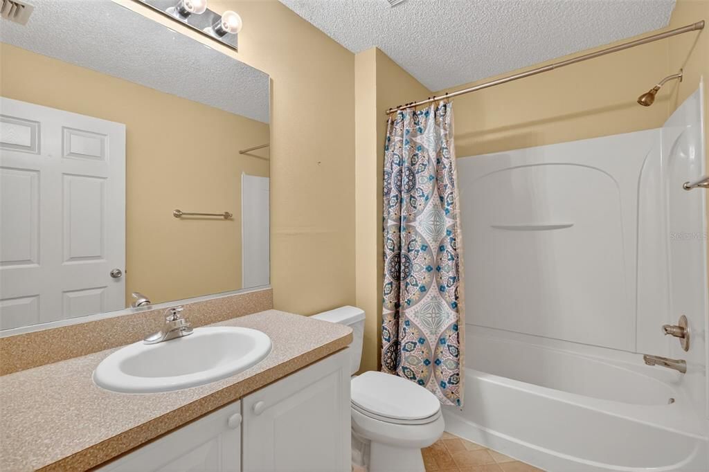 For Sale: $249,900 (2 beds, 2 baths, 1156 Square Feet)