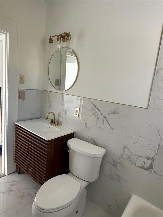 For Sale: $279,000 (3 beds, 1 baths, 940 Square Feet)