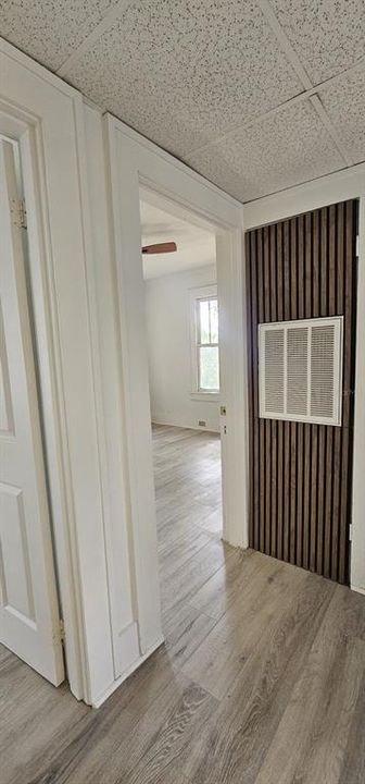 For Sale: $279,000 (3 beds, 1 baths, 940 Square Feet)