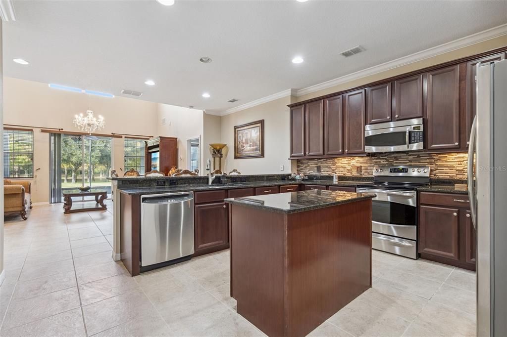 For Sale: $475,000 (3 beds, 2 baths, 2268 Square Feet)