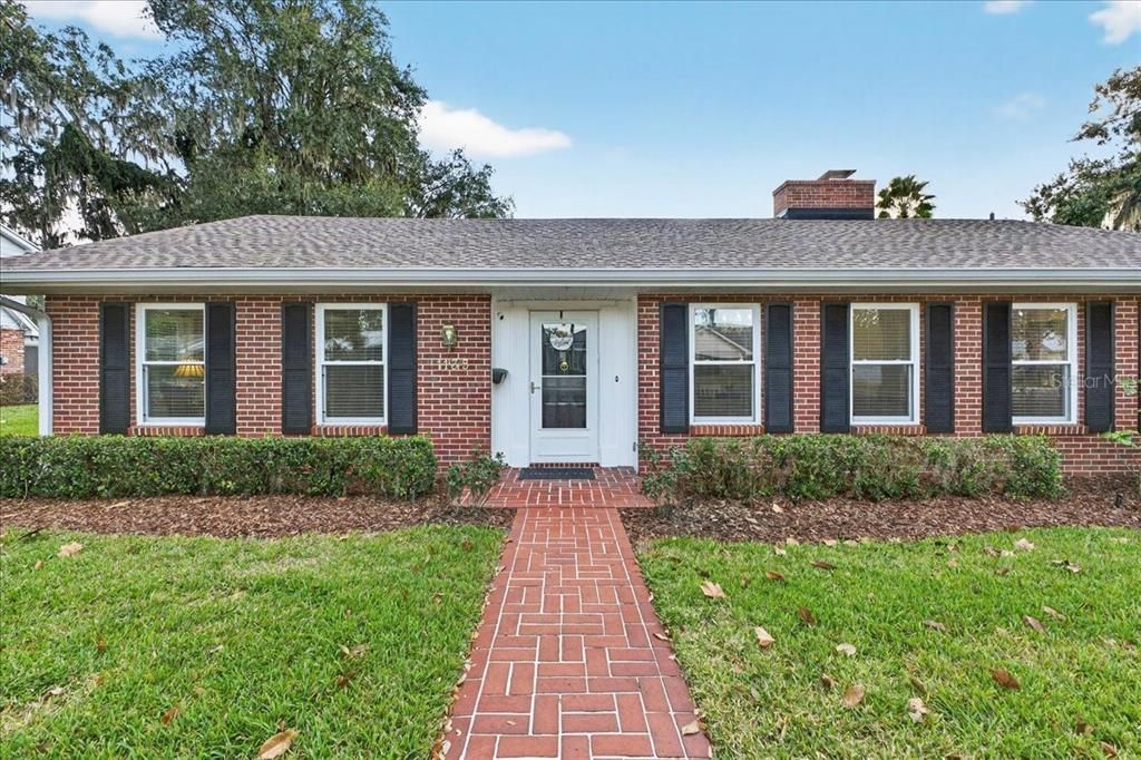 For Sale: $419,000 (4 beds, 3 baths, 2656 Square Feet)