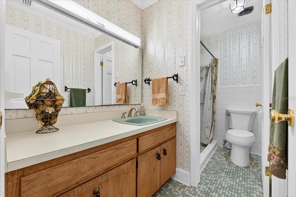 For Sale: $419,000 (4 beds, 3 baths, 2656 Square Feet)