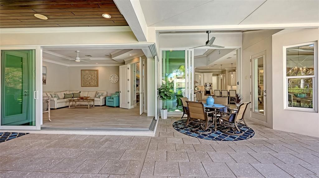 En Venta: $3,549,000 (3 camas, 3 baños, 2844 Pies cuadrados)