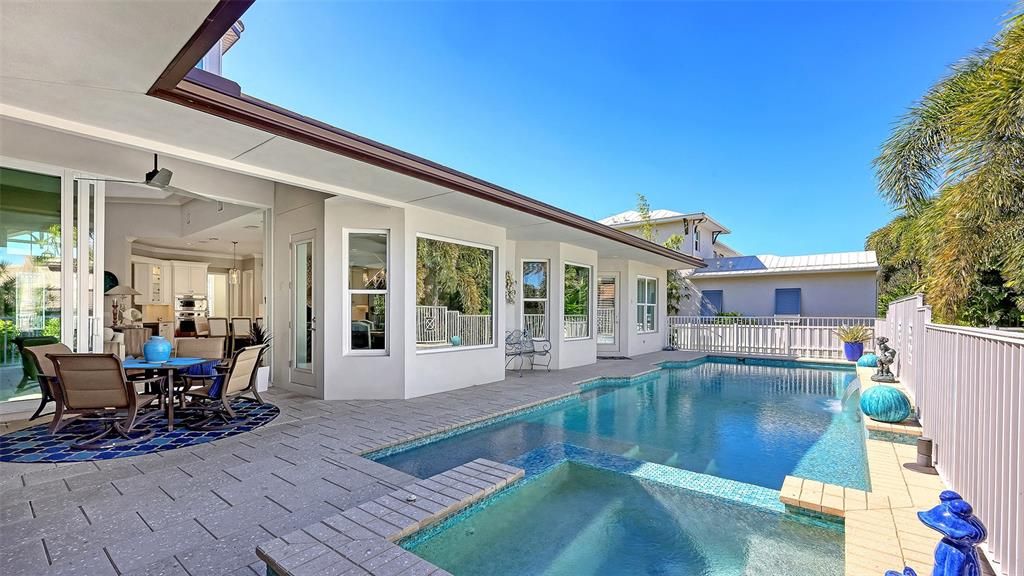 En Venta: $3,549,000 (3 camas, 3 baños, 2844 Pies cuadrados)