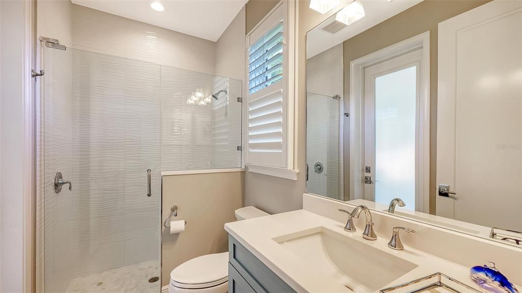 En Venta: $3,549,000 (3 camas, 3 baños, 2844 Pies cuadrados)