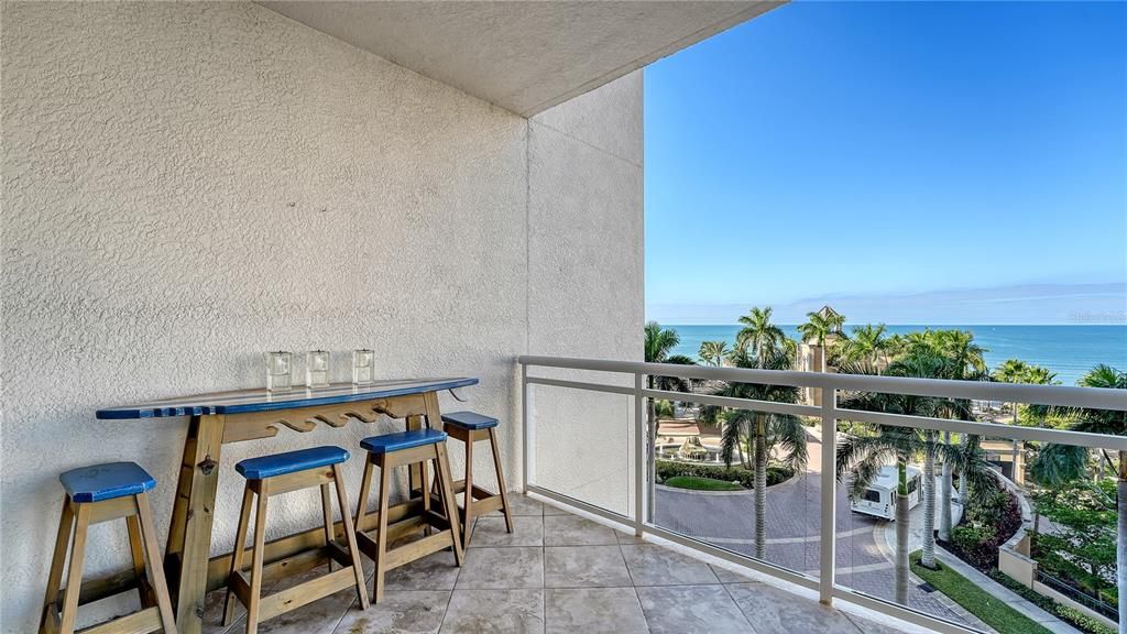 Active With Contract: $3,995,000 (3 beds, 3 baths, 3302 Square Feet)