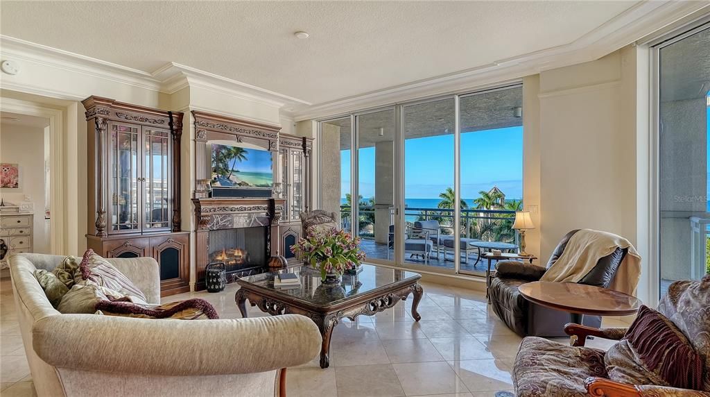 Active With Contract: $3,995,000 (3 beds, 3 baths, 3302 Square Feet)