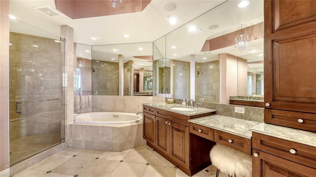 Active With Contract: $3,995,000 (3 beds, 3 baths, 3302 Square Feet)