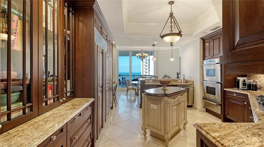 Active With Contract: $3,995,000 (3 beds, 3 baths, 3302 Square Feet)