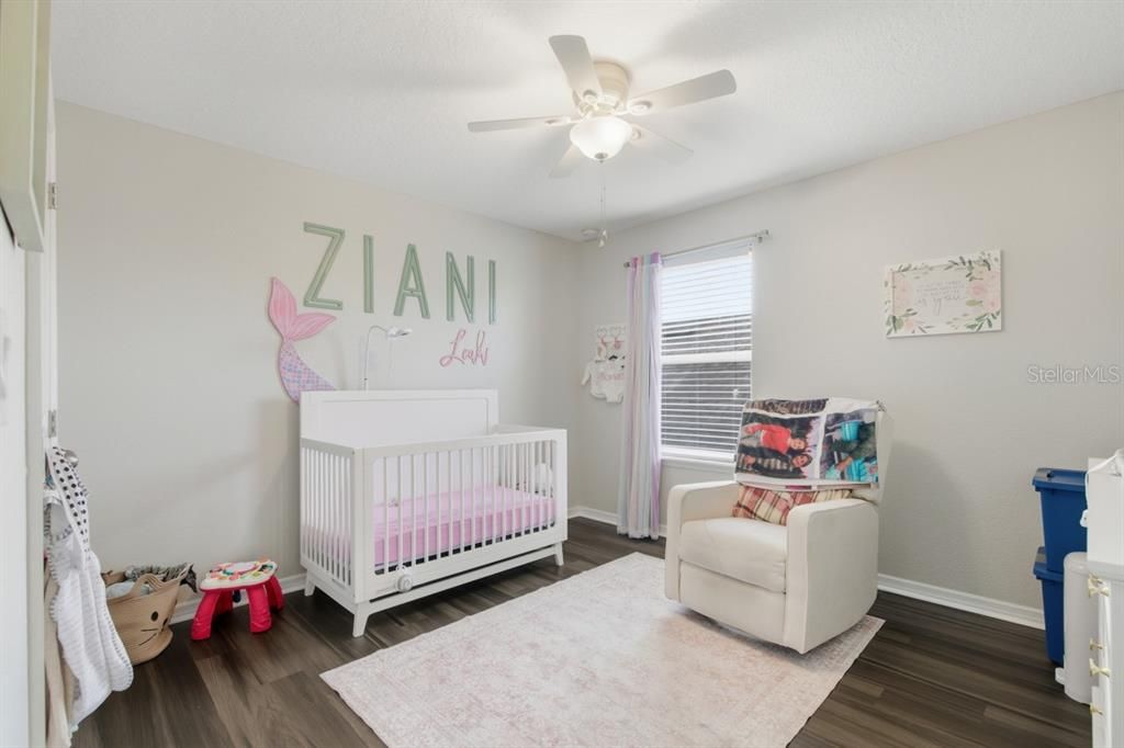 En Venta: $519,900 (4 camas, 3 baños, 2685 Pies cuadrados)