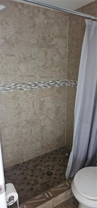 Под контрактом: $100,000 (3 спален, 3 ванн, 1284 Квадратных фут)