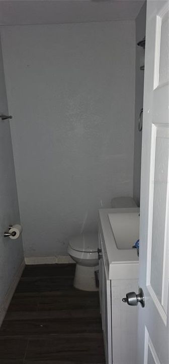 Под контрактом: $100,000 (3 спален, 3 ванн, 1284 Квадратных фут)