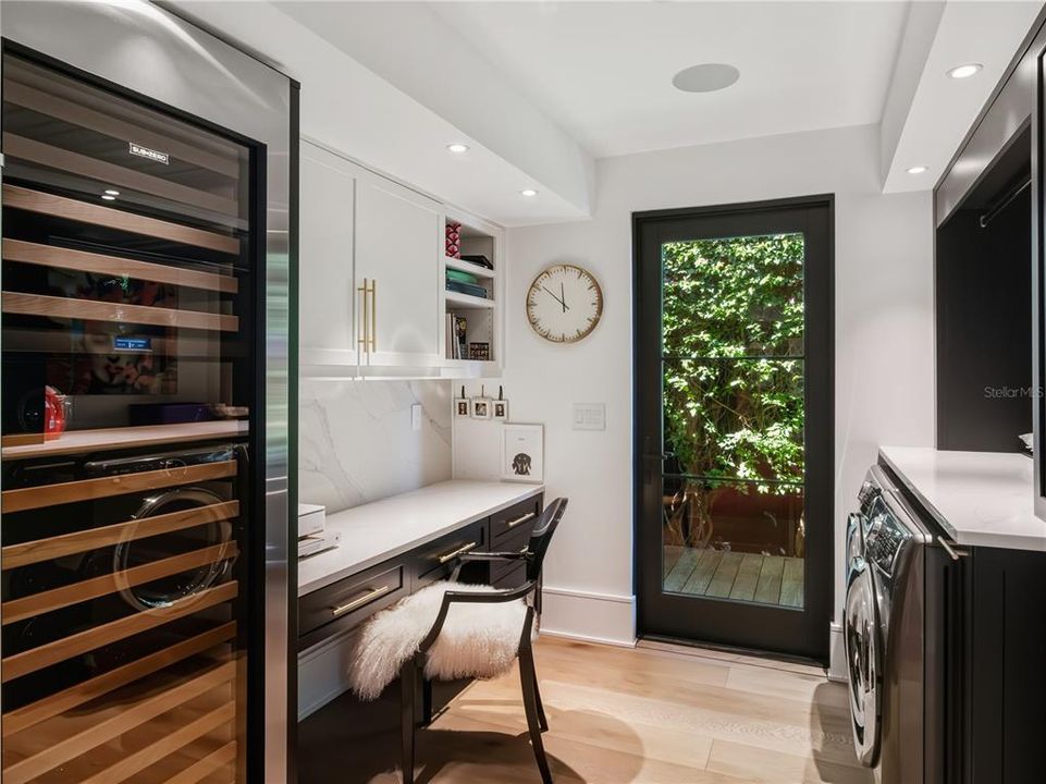 Active With Contract: $1,485,000 (3 beds, 3 baths, 2004 Square Feet)