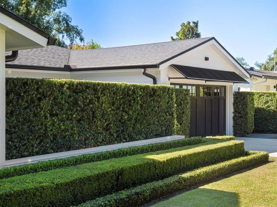 Active With Contract: $1,485,000 (3 beds, 3 baths, 2004 Square Feet)