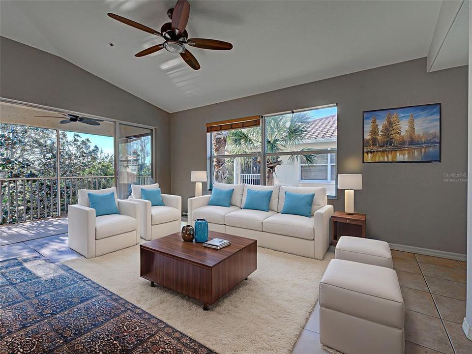 For Sale: $285,000 (3 beds, 2 baths, 1383 Square Feet)