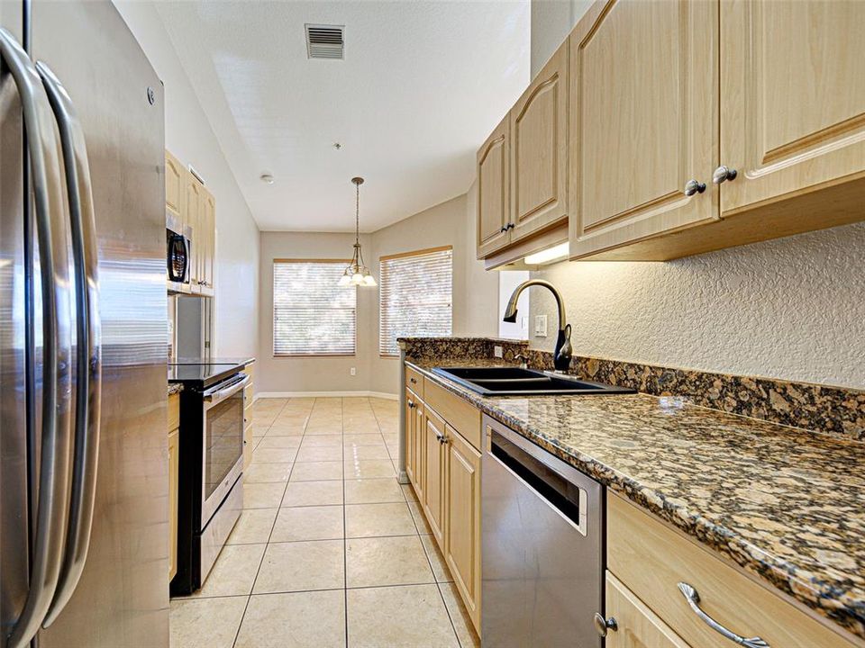 For Sale: $285,000 (3 beds, 2 baths, 1383 Square Feet)