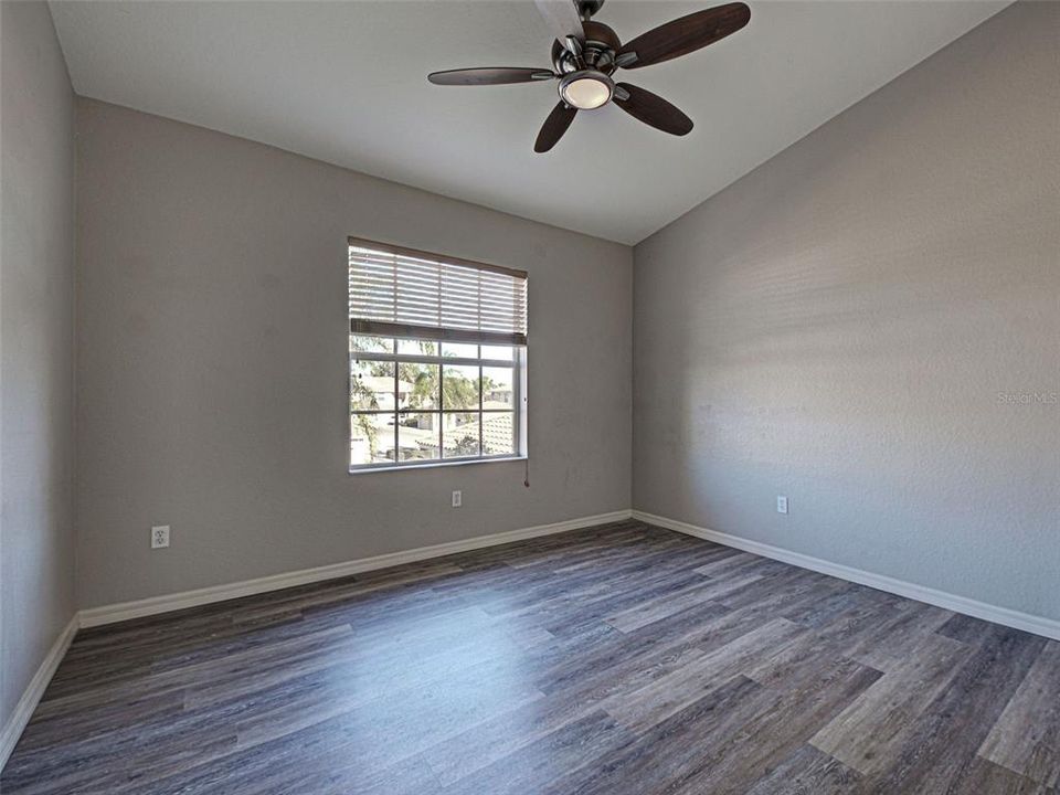 For Sale: $285,000 (3 beds, 2 baths, 1383 Square Feet)