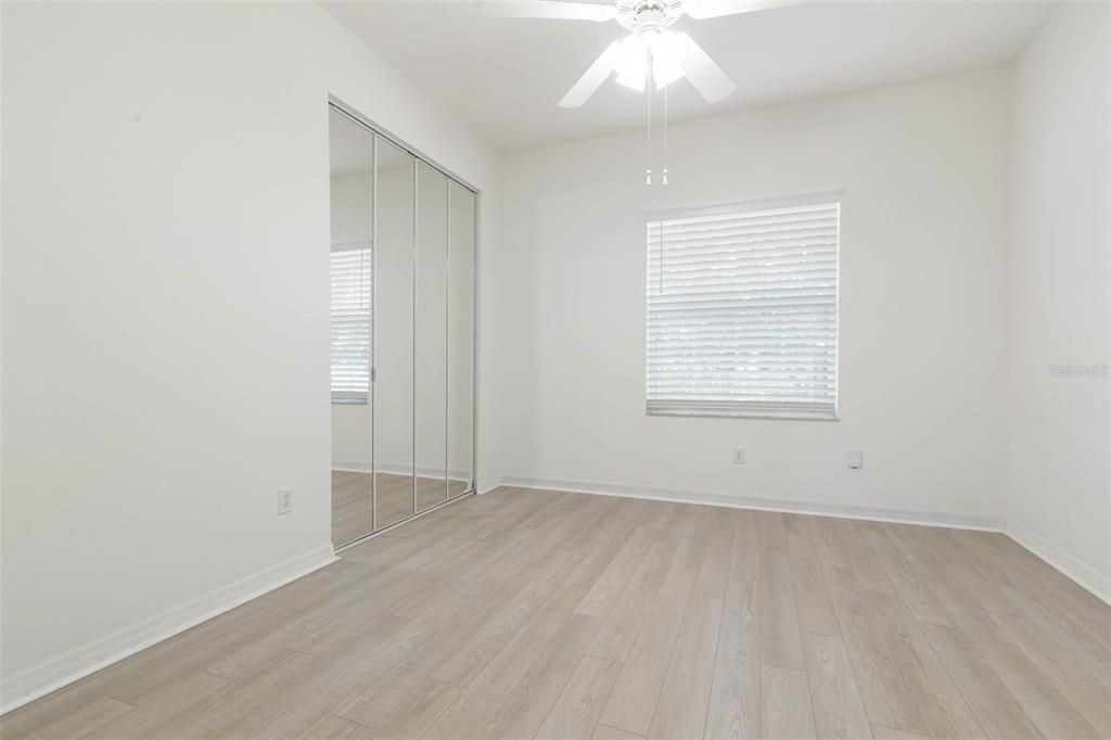 На продажу: $299,000 (3 спален, 2 ванн, 1453 Квадратных фут)